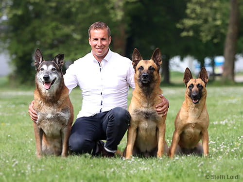 Hundesport, Titel und der Name Kayser